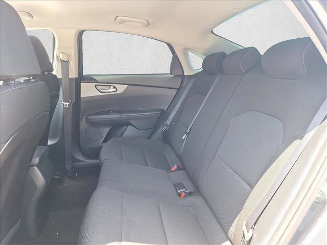 Used 2021 Kia Forte LXS FWD image 15