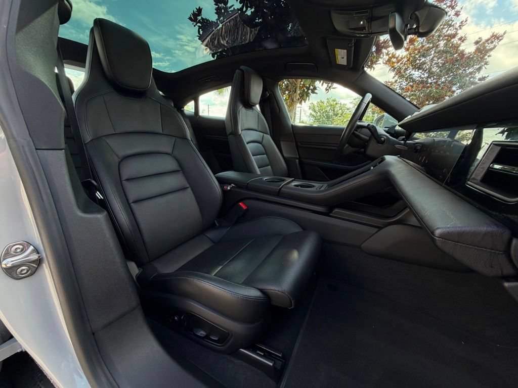 Certified 2022 Porsche Taycan RWD image 17