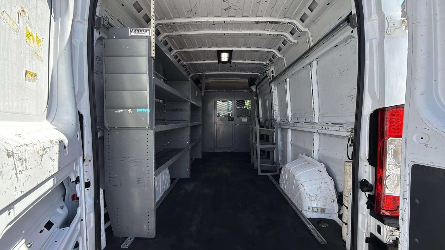 Used 2019 RAM ProMaster 2500 w/ Premium Appearance Group FWD image 9