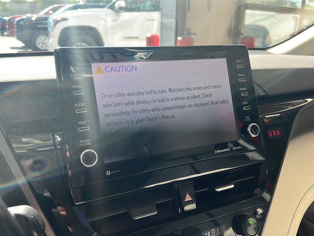Used 2021 Toyota Camry XLE FWD image 6