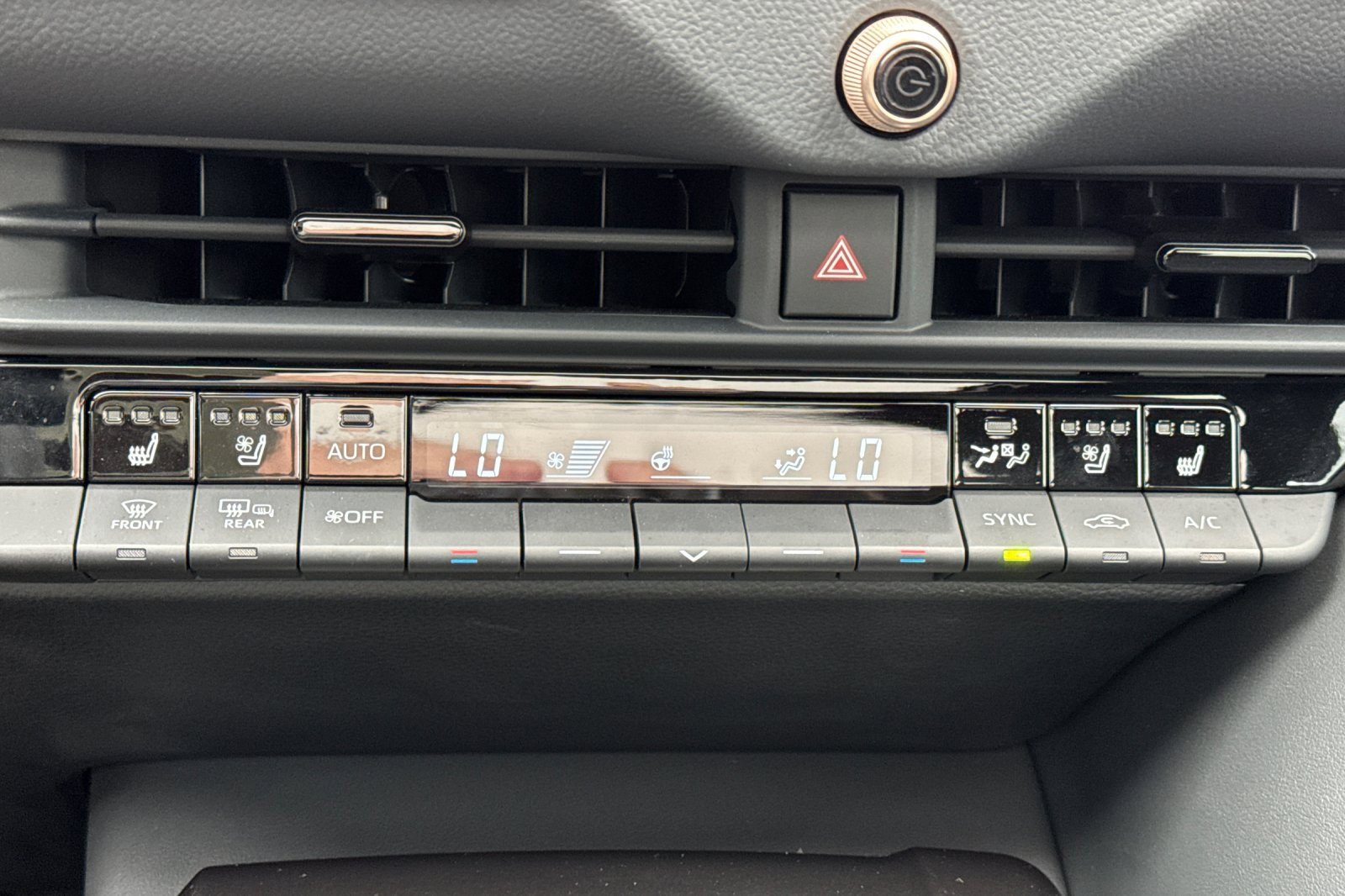 Used 2025 Toyota Crown Signia Limited image 20