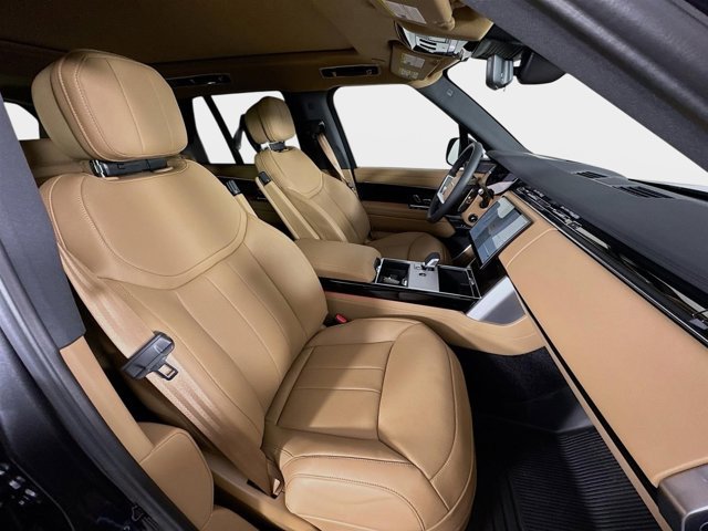 New 2026 Land Rover Range Rover SE image 30