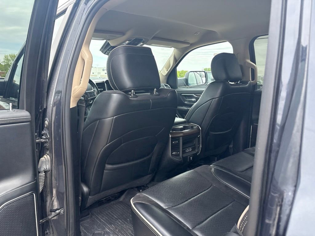 Used 2021 RAM 1500 Laramie AWD/4WD image 30