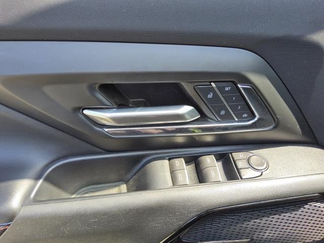 Used 2024 Chevrolet Silverado EV RST AWD/4WD image 6