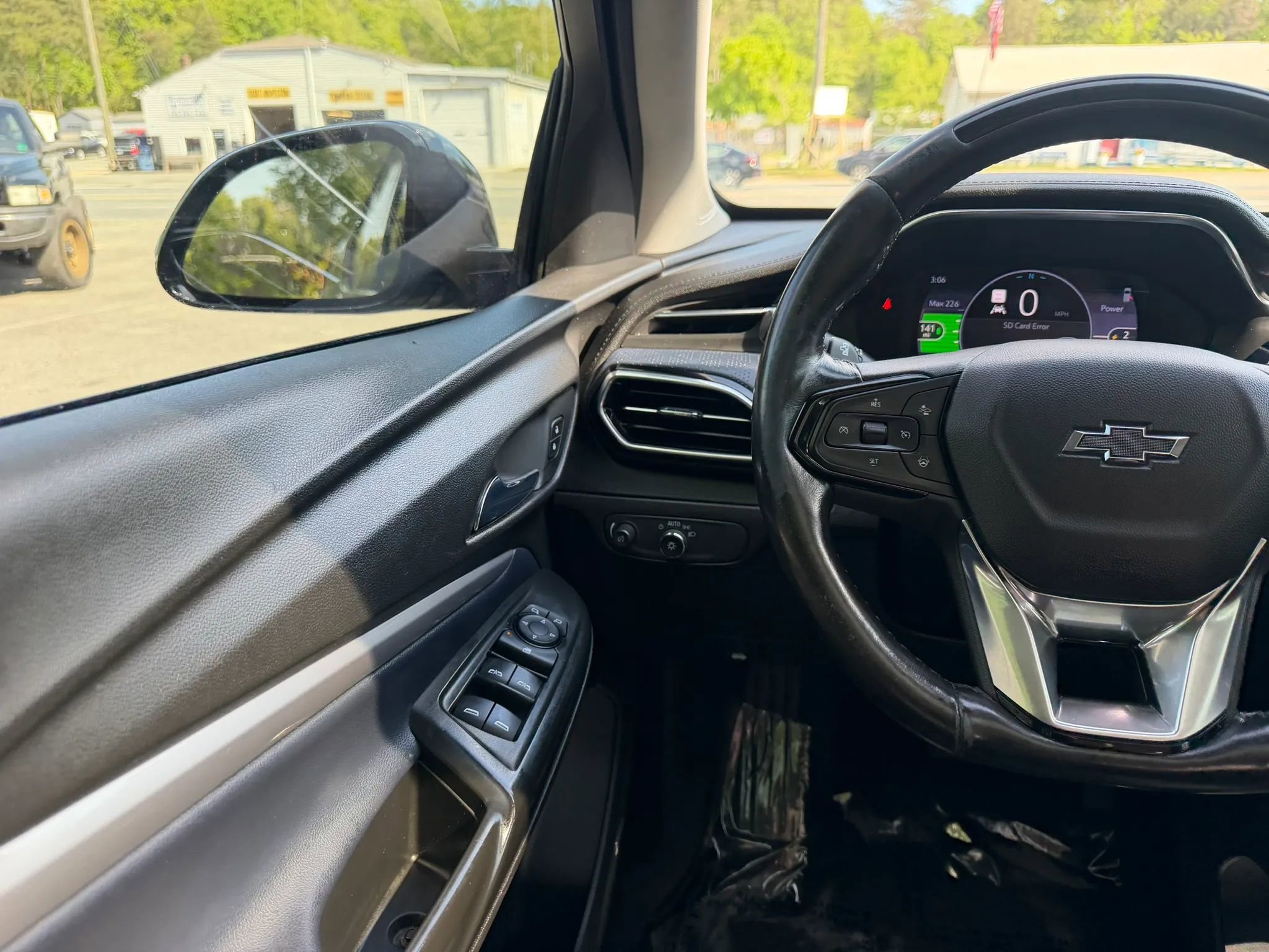 Used 2022 Chevrolet Bolt EUV Premier w/ Launch Edition FWD image 32