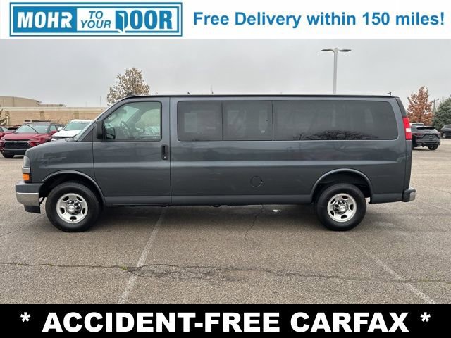 Used 2017 Chevrolet Express 3500 LT w/ LT Preferred Equipment Group image 4