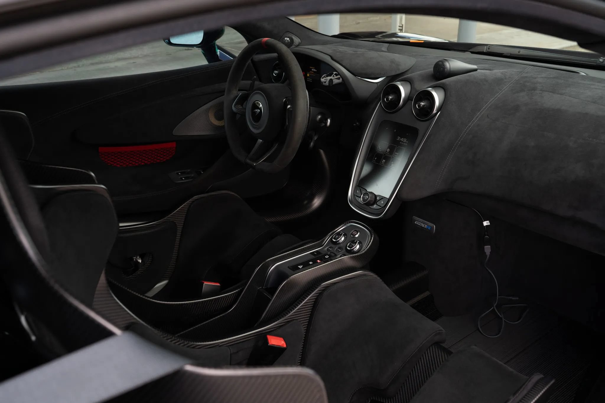Used 2020 McLaren 620R RWD image 13
