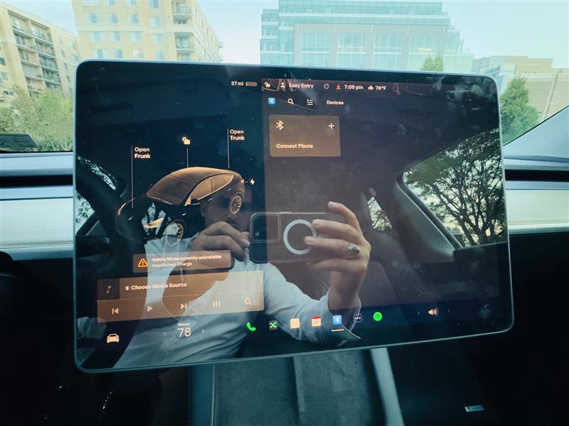 Used 2021 Tesla Model Y Long Range image 38