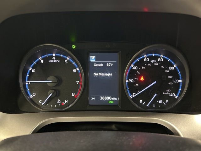 Used 2018 Toyota RAV4 XLE w/ Plus Extra Value Package AWD/4WD image 22
