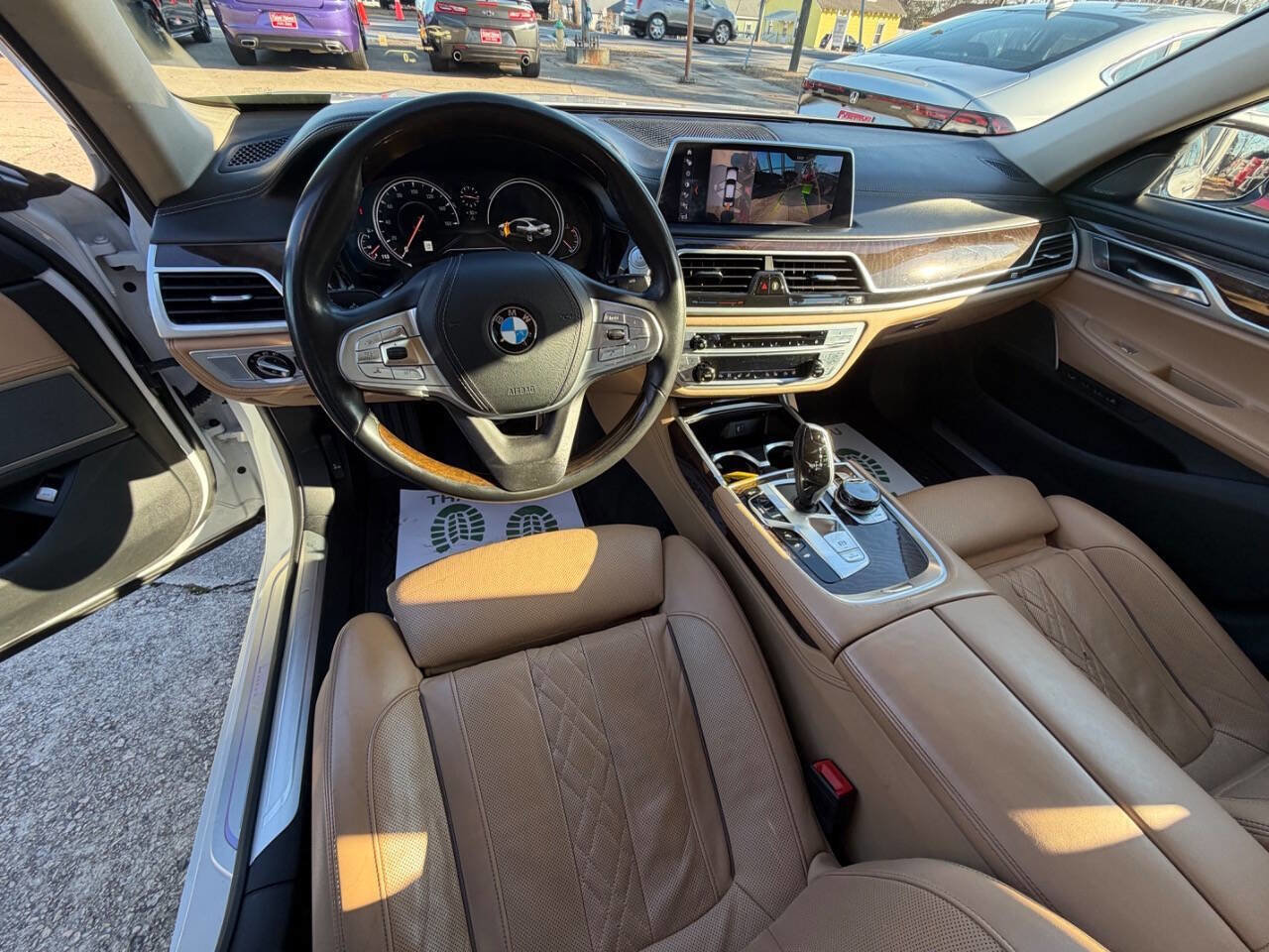 Used 2019 BMW 750i xDrive w/ Luxury Rear Seating Package image 11