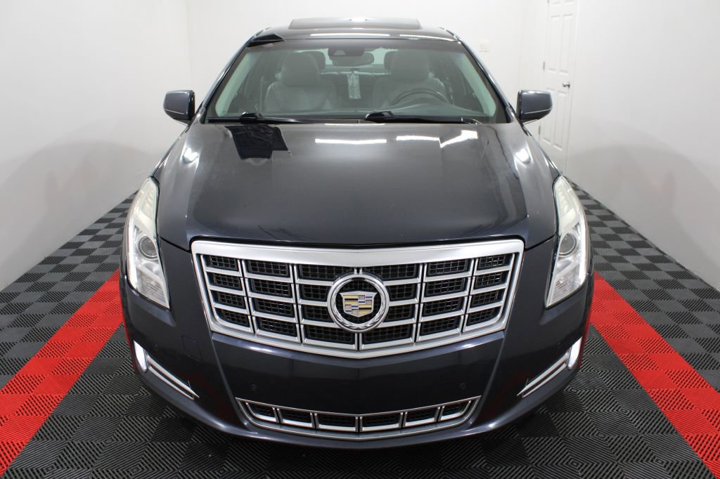 Used 2013 Cadillac XTS Luxury w/ Driver Awareness Package image 3