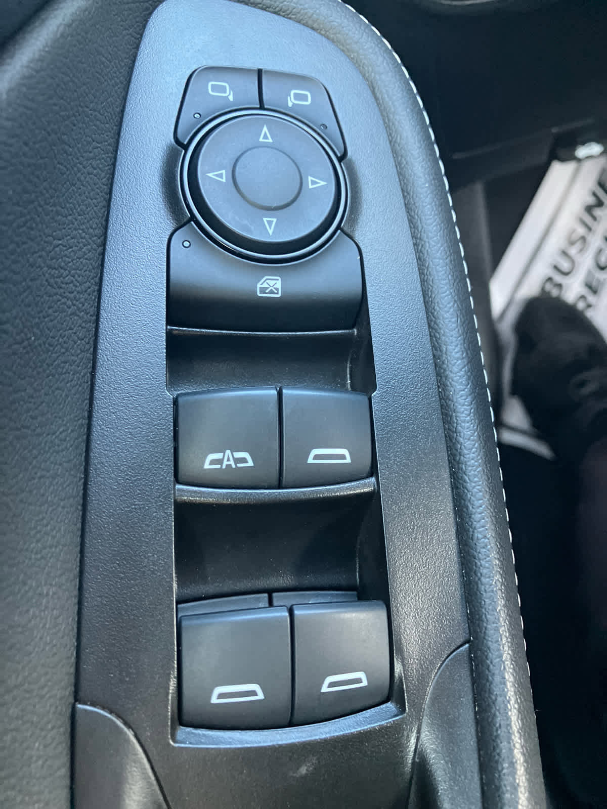 Certified 2025 Buick Encore GX Avenir image 13