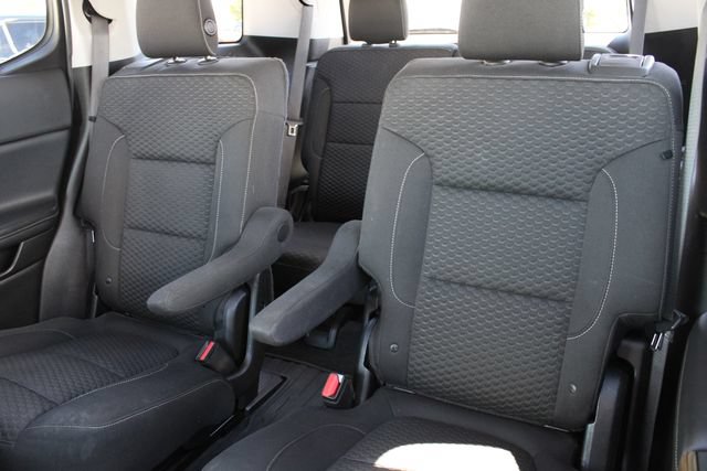 Used 2019 GMC Acadia SLE FWD image 21