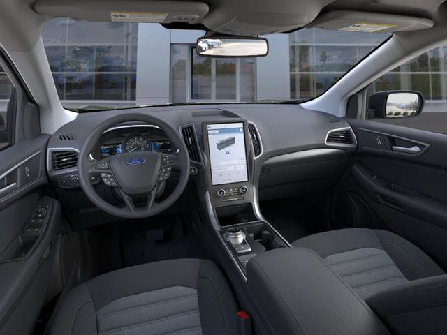 New 2024 Ford Edge SE image 9