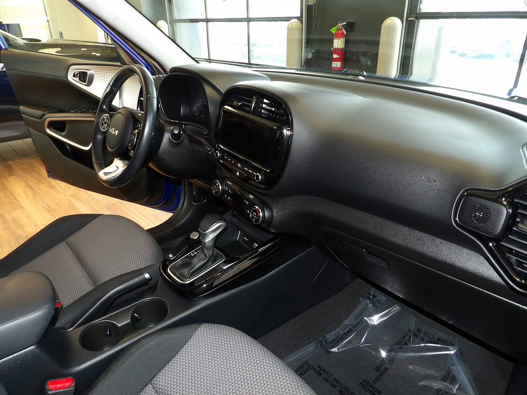 Used 2022 Kia Soul X-Line FWD image 13
