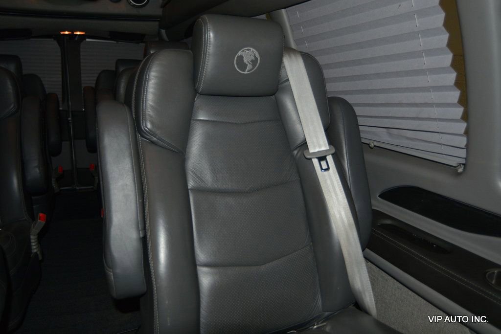 Used 2020 GMC Savana 2500 Extended w/ Enhanced Convenience Package image 28