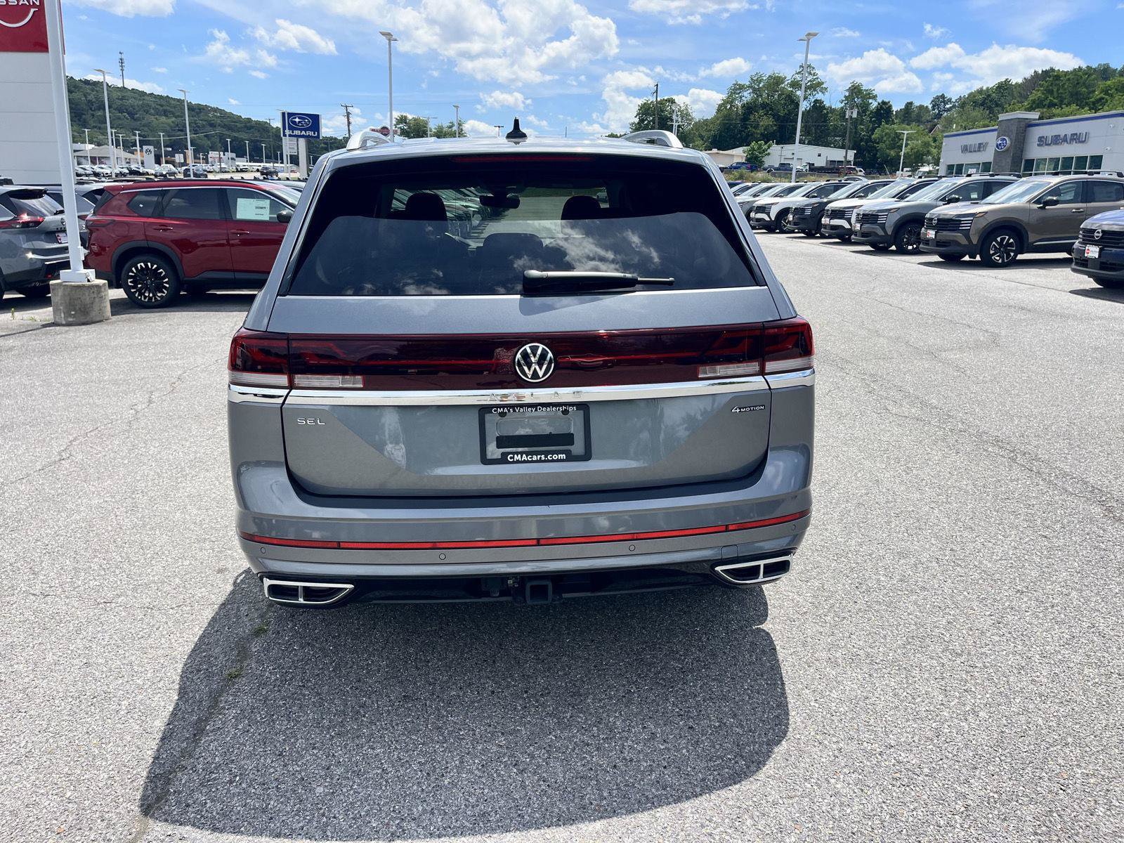 Used 2024 Volkswagen Atlas SEL Premium R-Line AWD/4WD image 6