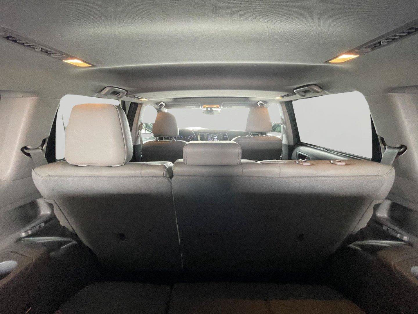 Used 2016 Toyota Highlander XLE AWD/4WD image 9