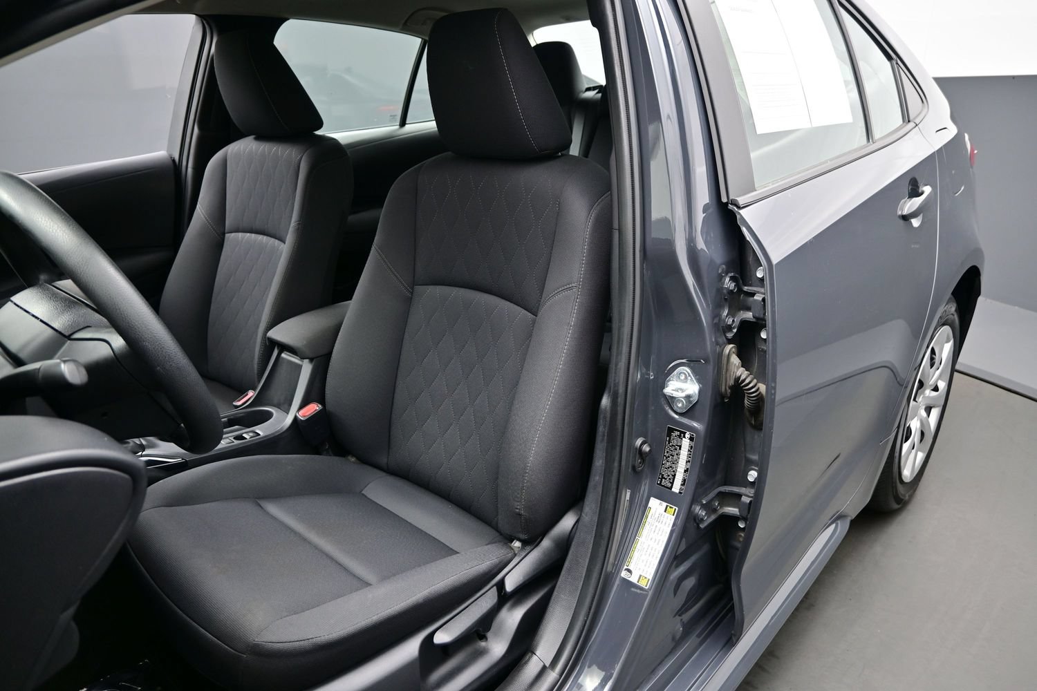 Used 2024 Toyota Corolla LE FWD image 11