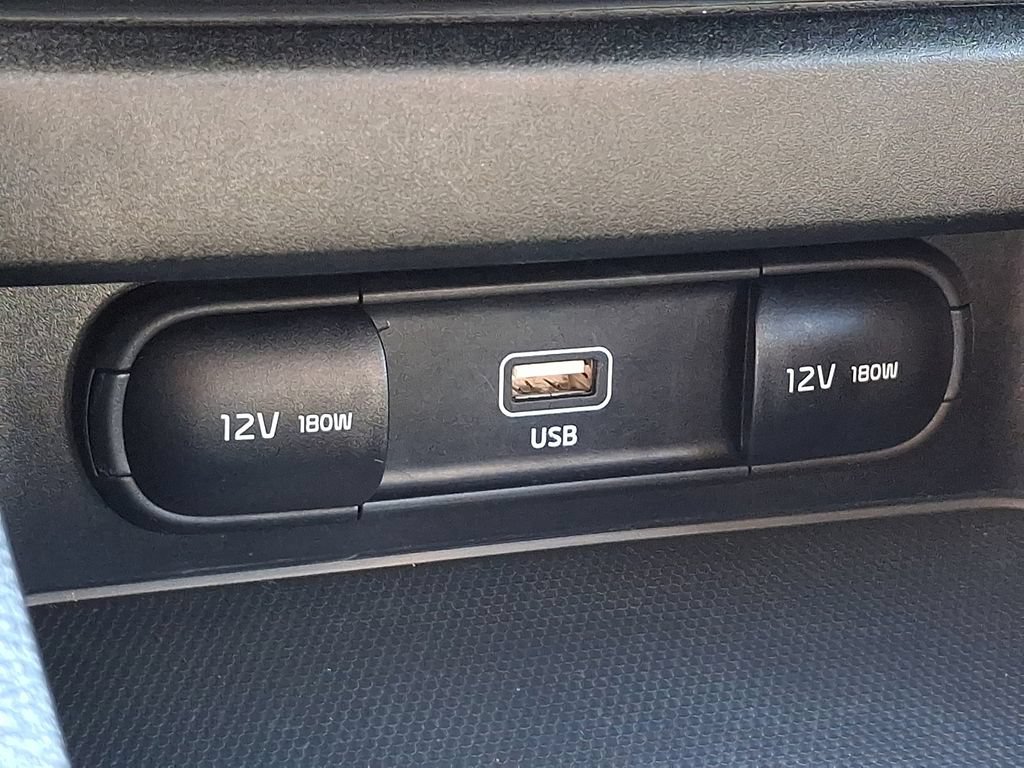 Used 2023 Kia Forte LXS FWD image 17