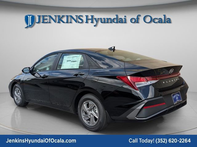New 2026 Hyundai Elantra SE image 6