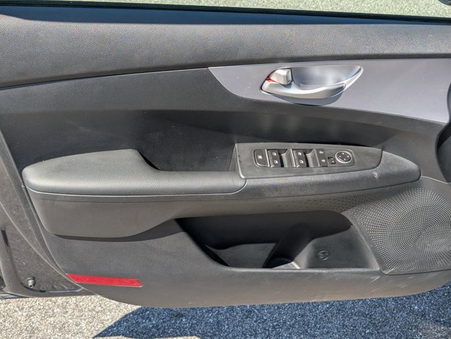 Used 2024 Kia Forte LXS w/ LXS Technology Package FWD image 11