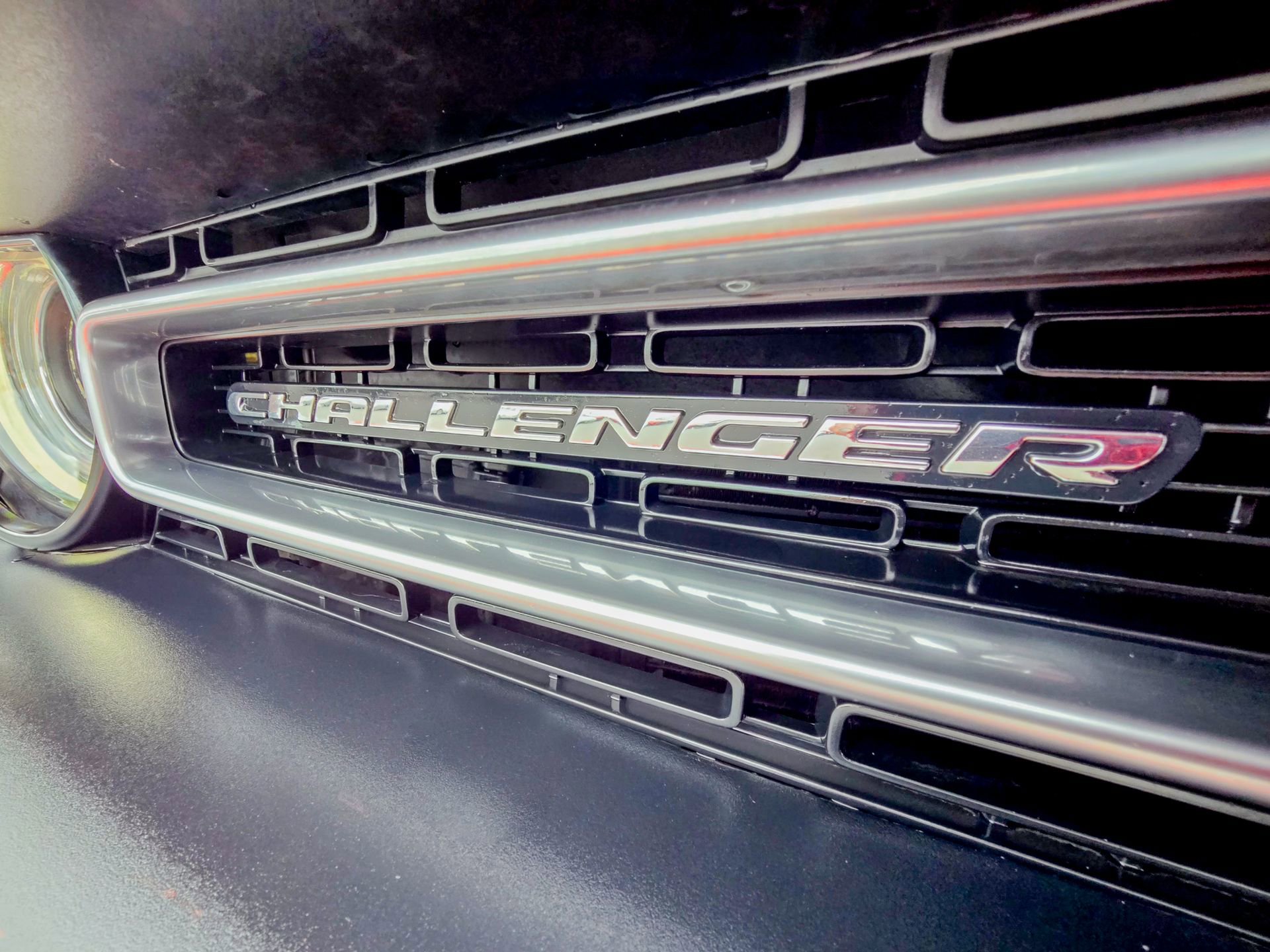 Used 2022 Dodge Challenger GT RWD image 3