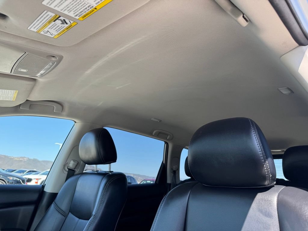 Used 2019 Nissan Pathfinder SL FWD image 18