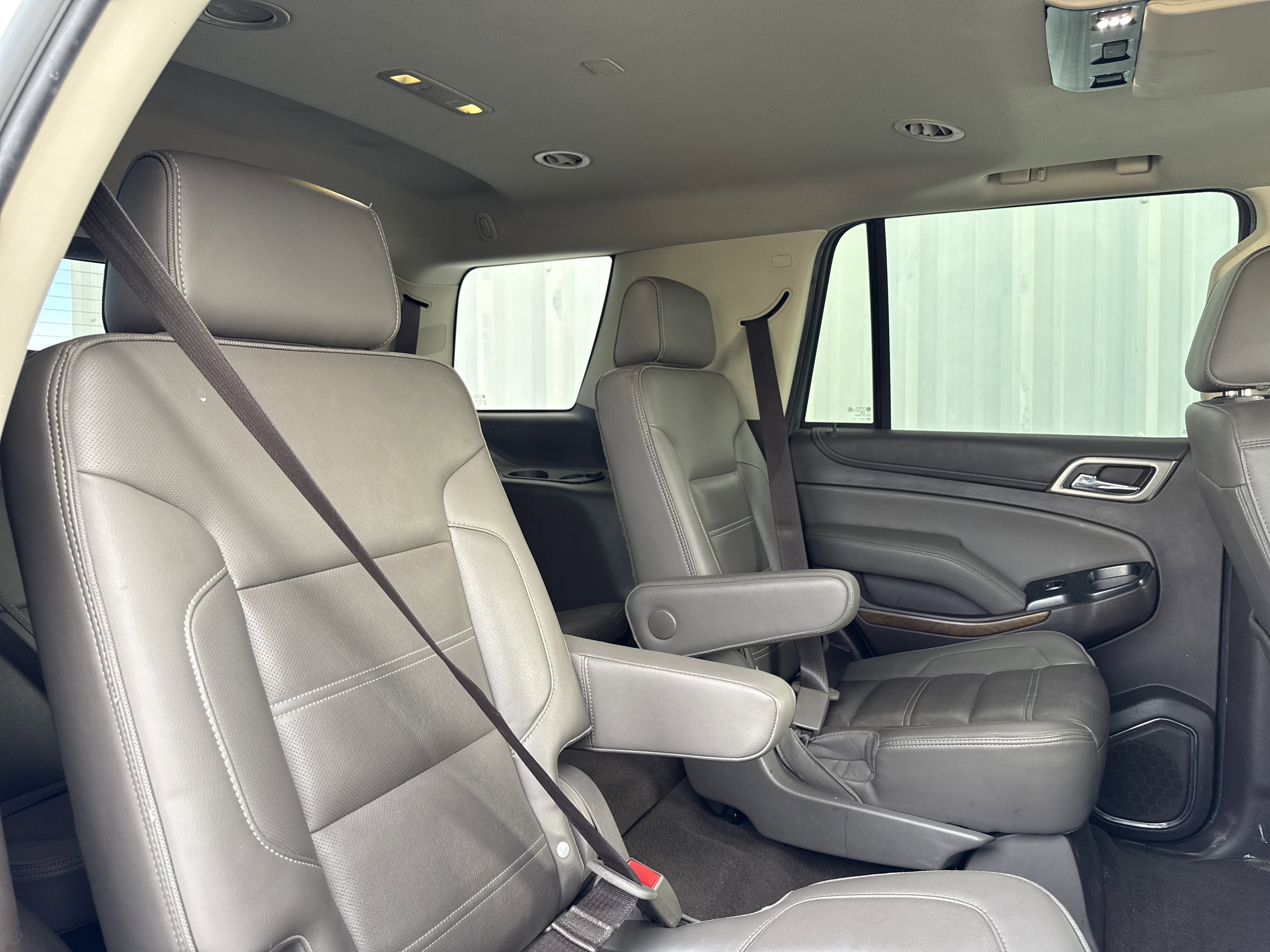 Used 2020 GMC Yukon Denali w/ Denali Ultimate Package image 34