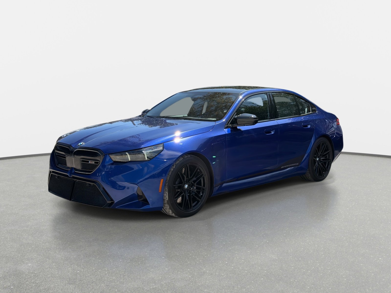 Used 2025 BMW M5 image 7