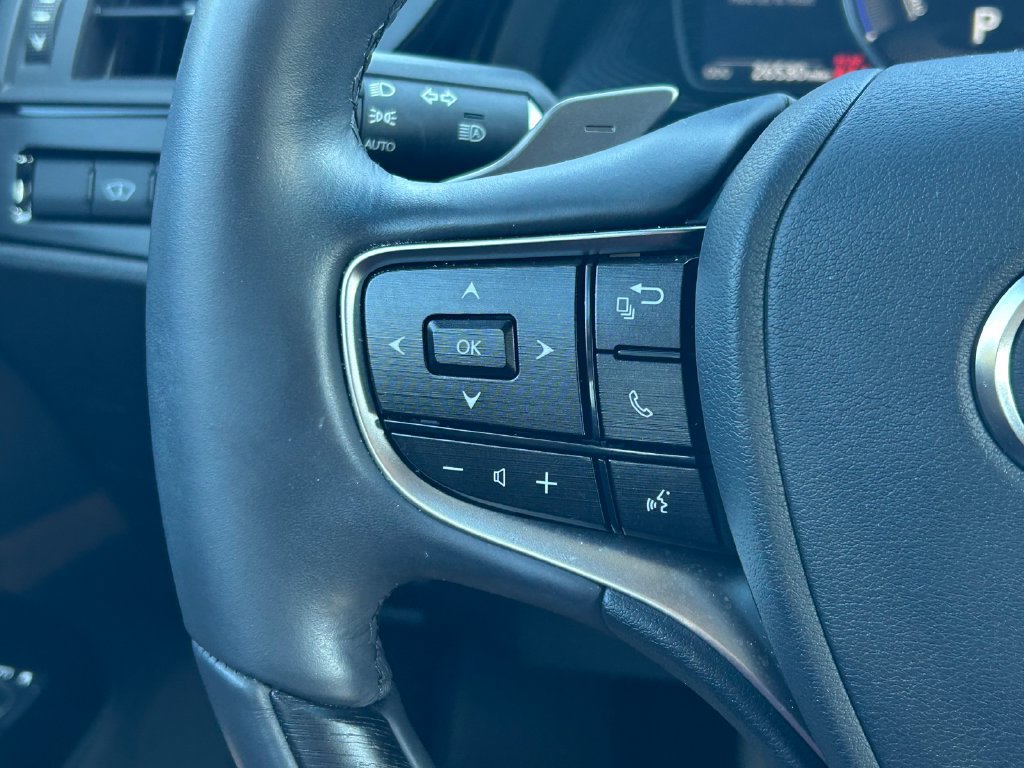 Used 2024 Lexus ES 300h w/ Technology Package FWD image 39
