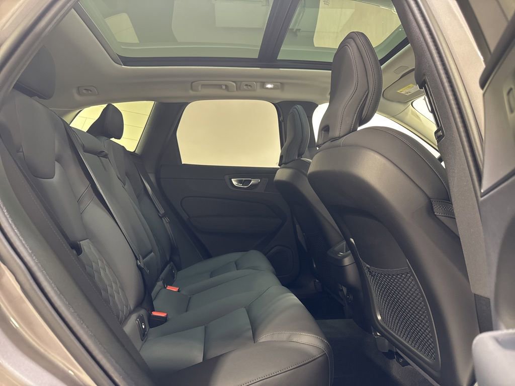 Used 2026 Volvo XC60 B5 Plus w/ Protection Package Premier AWD/4WD image 26