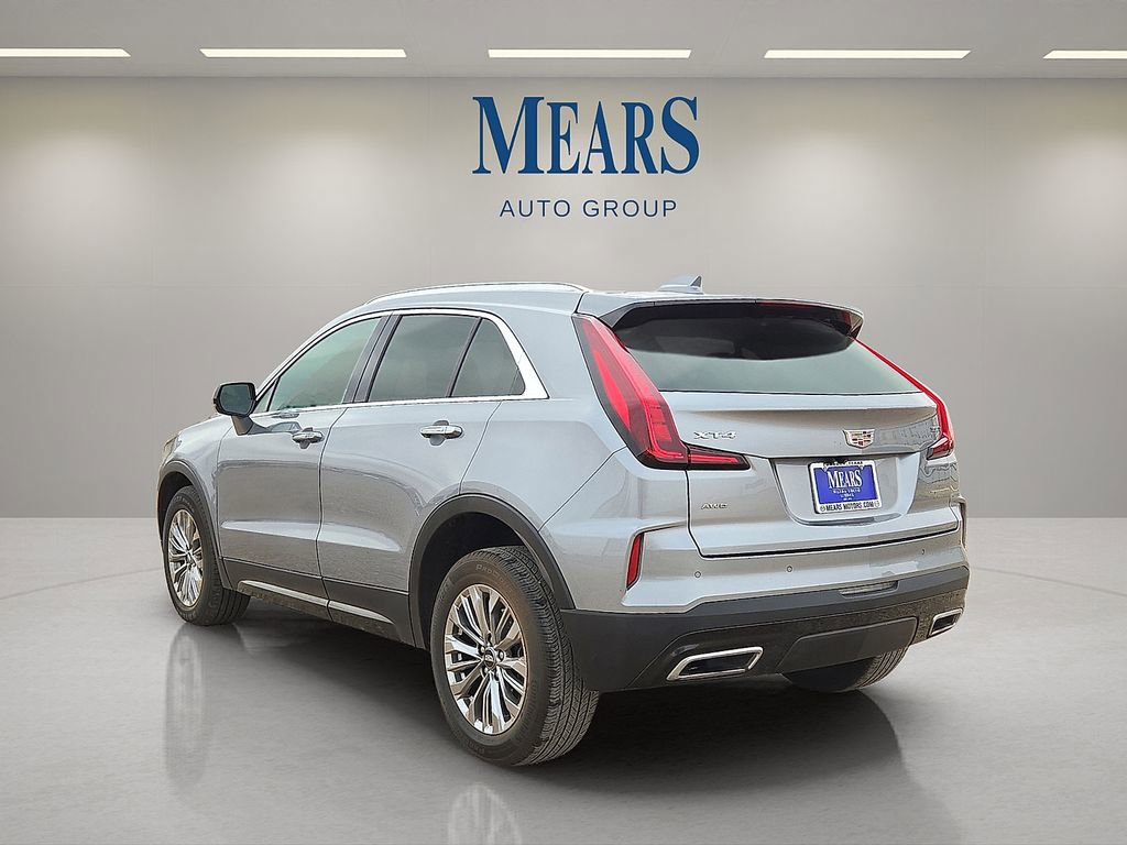 Used 2024 Cadillac XT4 Premium Luxury AWD/4WD image 3