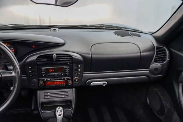 Used 2003 Porsche Boxster RWD image 5