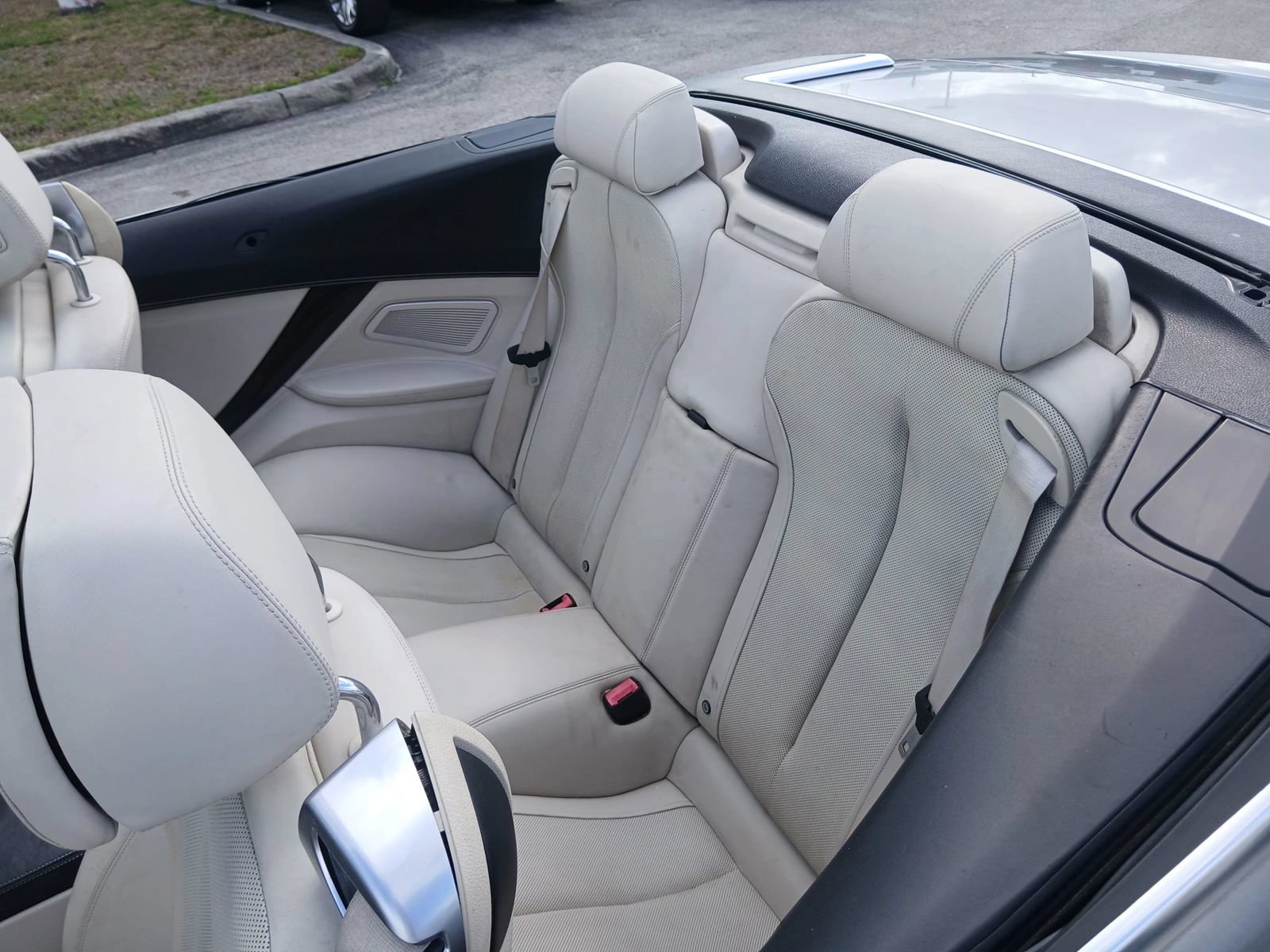 Used 2012 BMW 650i Convertible RWD image 11