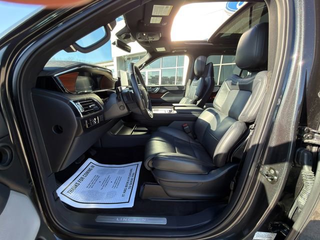 Used 2023 Lincoln Navigator Reserve image 24
