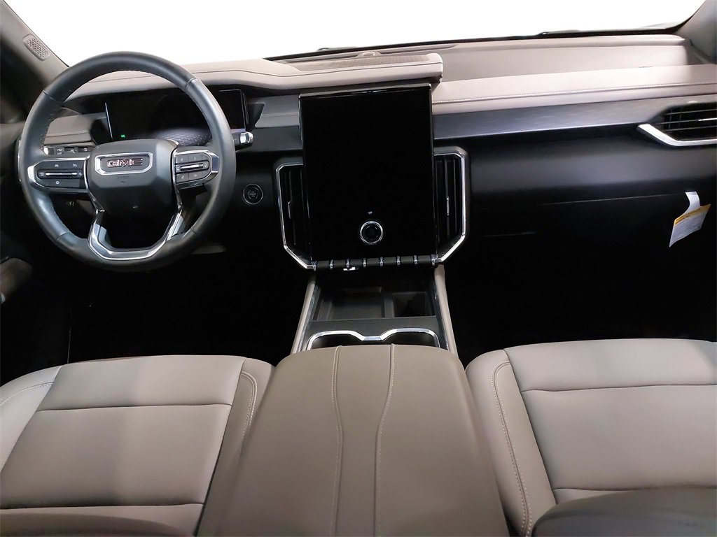 Used 2024 GMC Acadia Elevation image 9