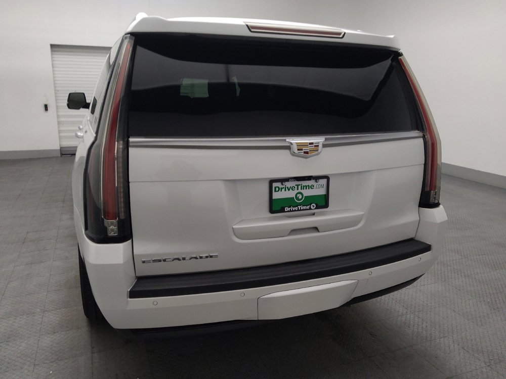 Used 2017 Cadillac Escalade ESV Platinum RWD image 6