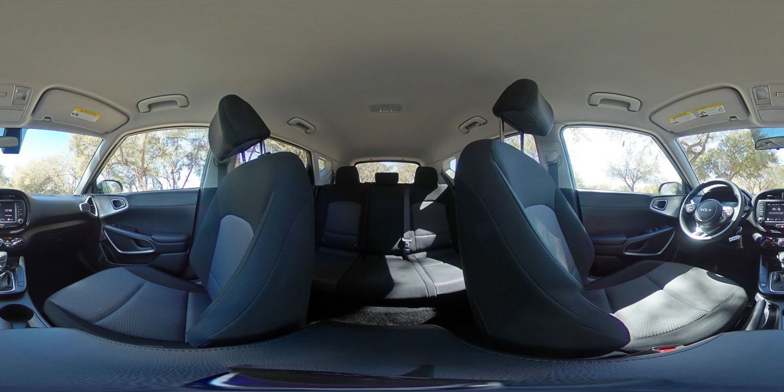 Used 2025 Kia Soul LX w/ LX Technology Package image 37