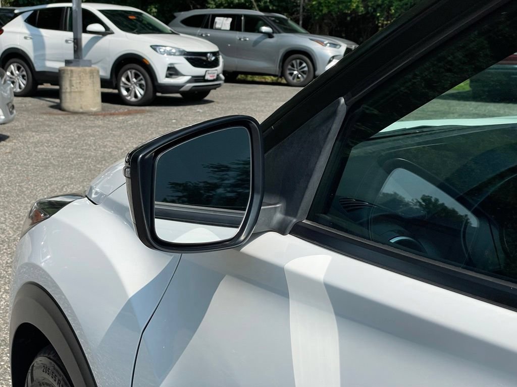 Certified 2021 Nissan Kicks SR w/ SR Premium Package FWD image 31