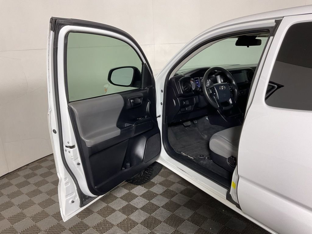 Used 2020 Toyota Tacoma SR image 15