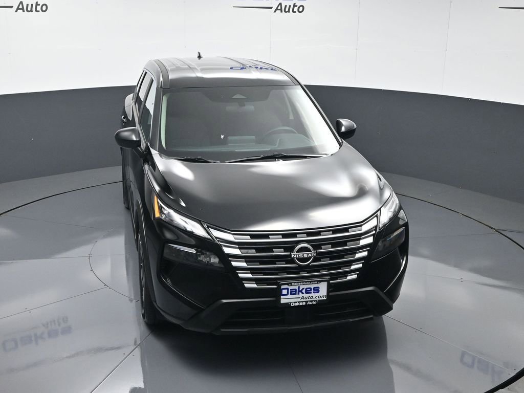 Used 2025 Nissan Rogue SV image 48