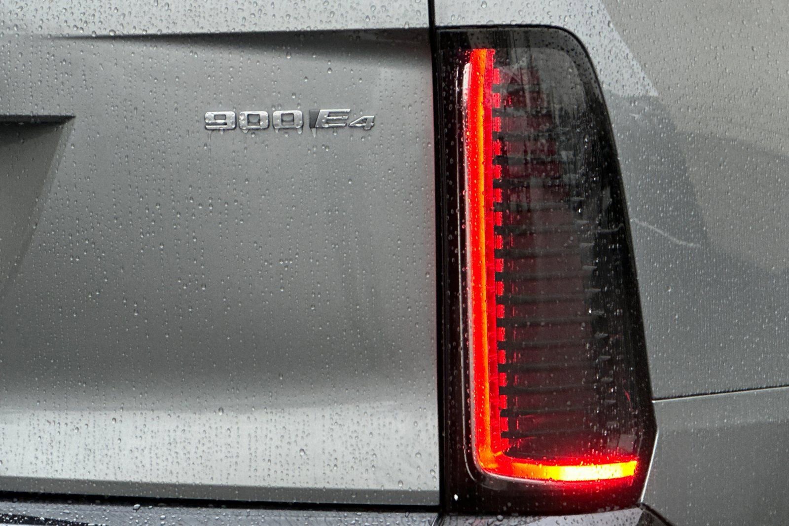 Used 2026 Cadillac Vistiq Sport w/ LPO, Floor Liner Package image 35