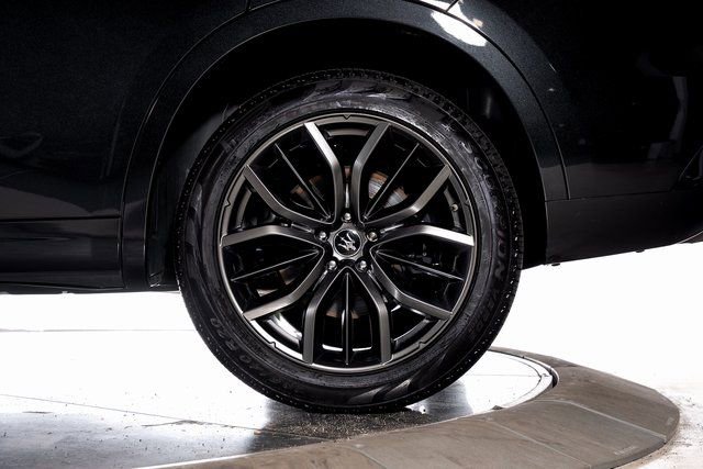 Used 2024 Maserati Levante GT Ultima AWD/4WD image 13