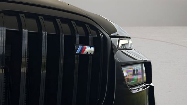 Used 2026 BMW X7 M60i image 18