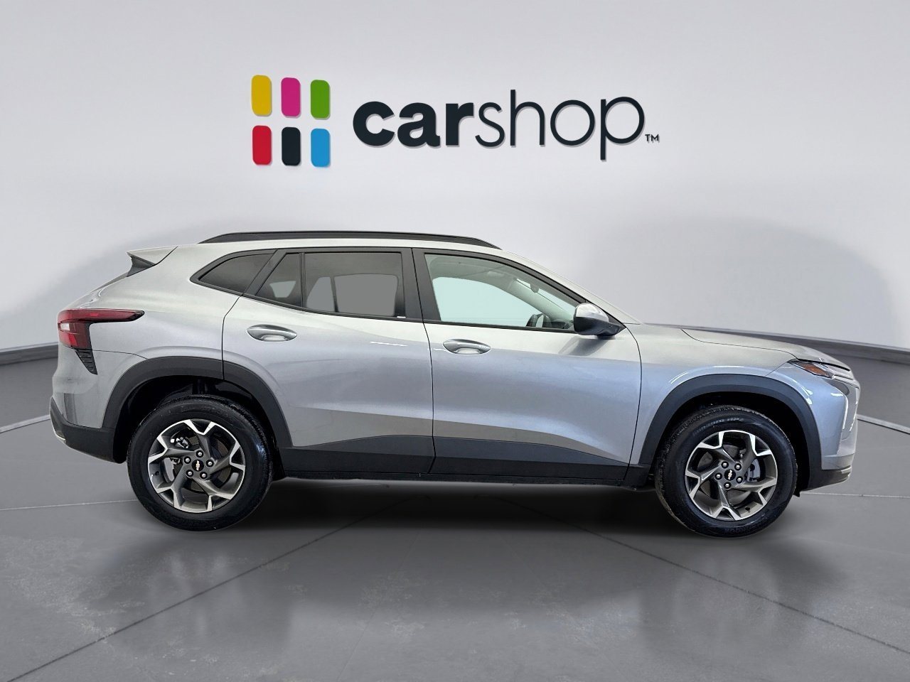 Used 2025 Chevrolet Trax LT w/ Driver Confidence Package image 6