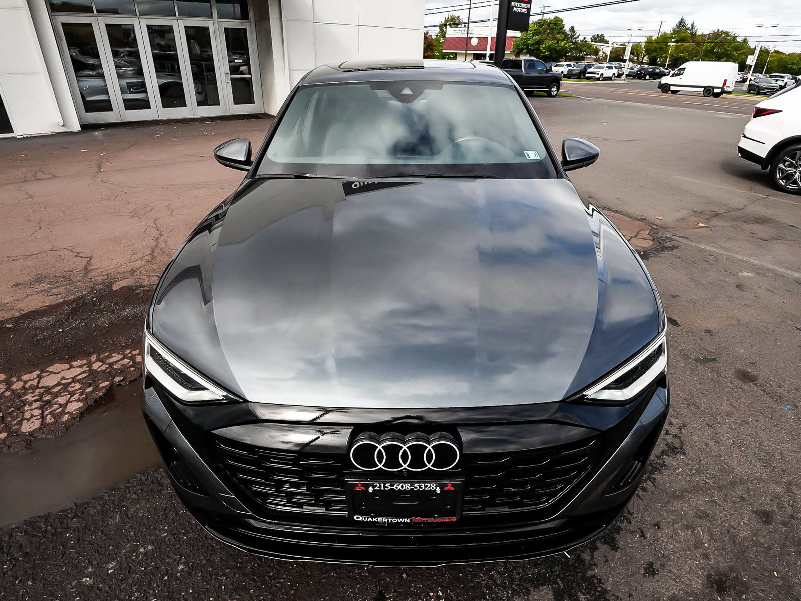 Used 2024 Audi Q8 e-tron Premium Plus w/ Premium Plus Package AWD/4WD image 49
