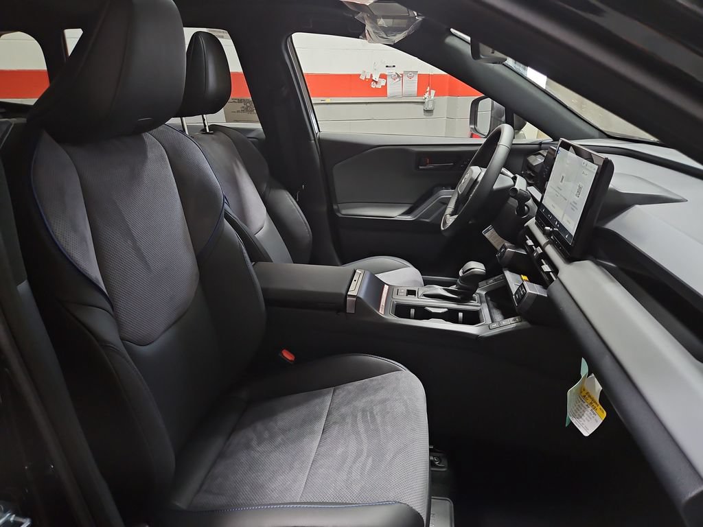 New 2026 Toyota RAV4 XSE AWD/4WD image 37
