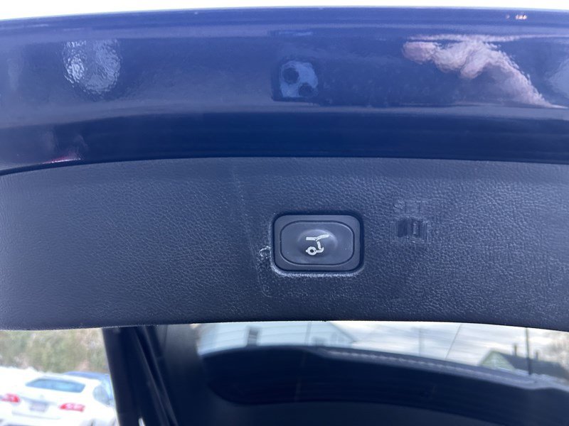 Used 2022 Ford Edge Titanium image 14