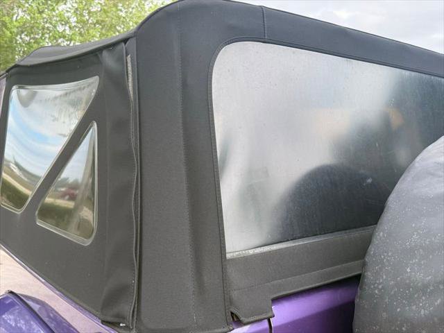 Certified 2018 Jeep Wrangler Sahara w/ Connectivity Group image 39